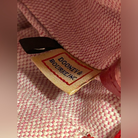 Dooney & Bourke Dillen Satchel Limited Edition Red Holiday Bag - Picture 13 of 14